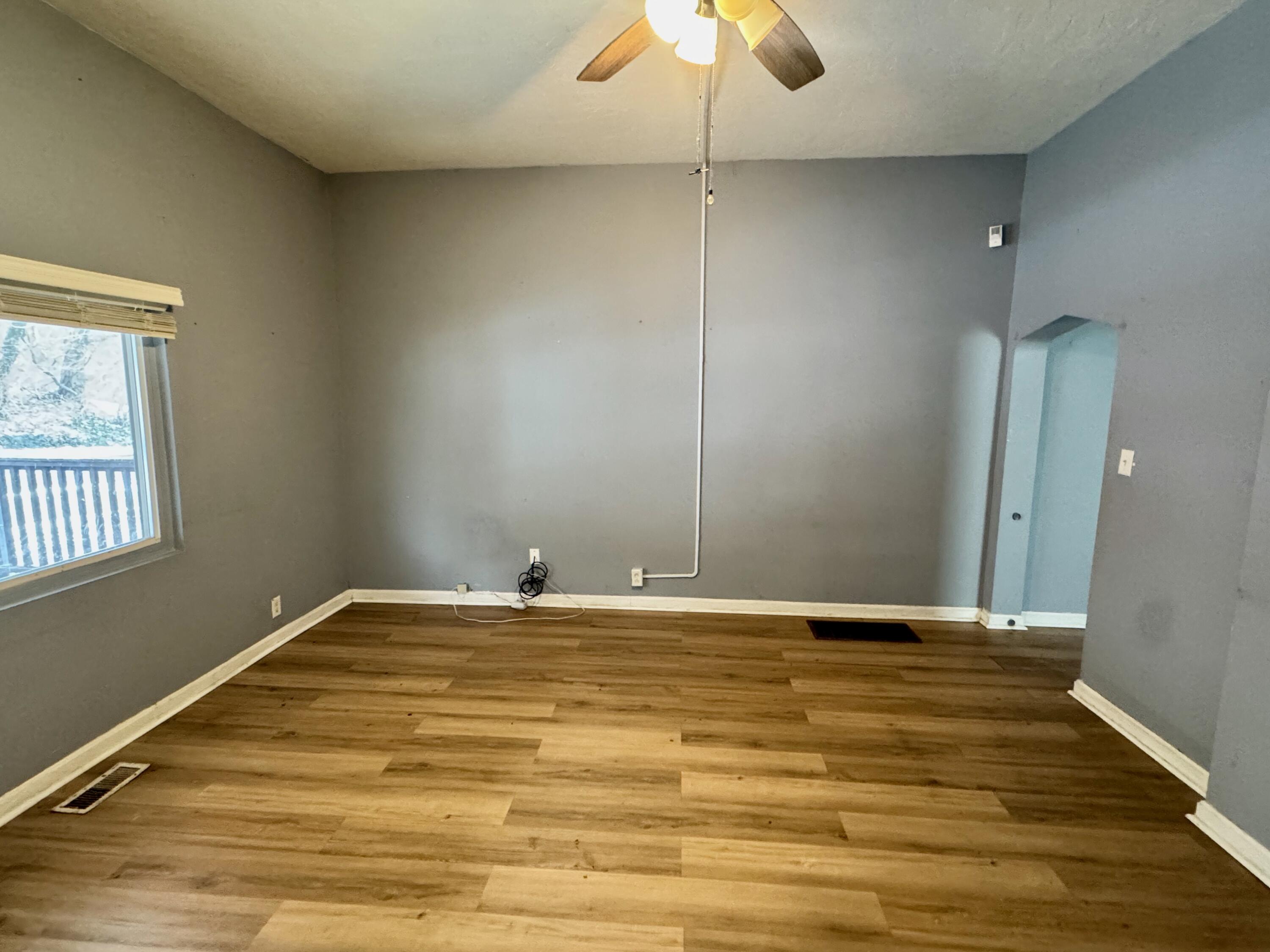 1007 6th Avenue Dayton, KY 41074 - Photo 4 of 25