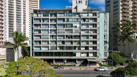 $450,000 | 134 Kapahulu Avenue, Unit 518, Honolulu, HI 96815