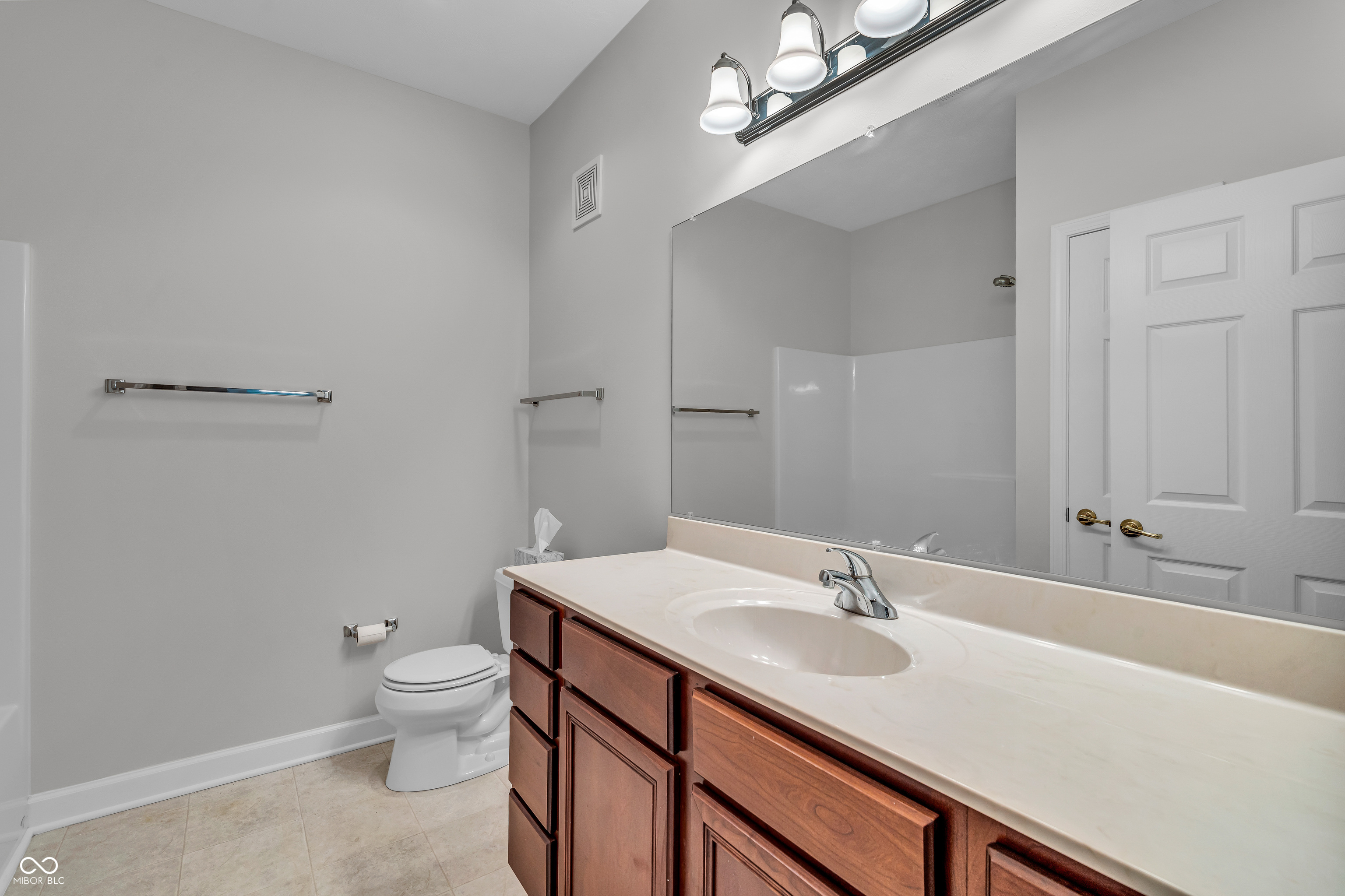 1065 Falcon Ridge Carmel, IN 46280 - Photo 16 of 30 Gallery Image 16