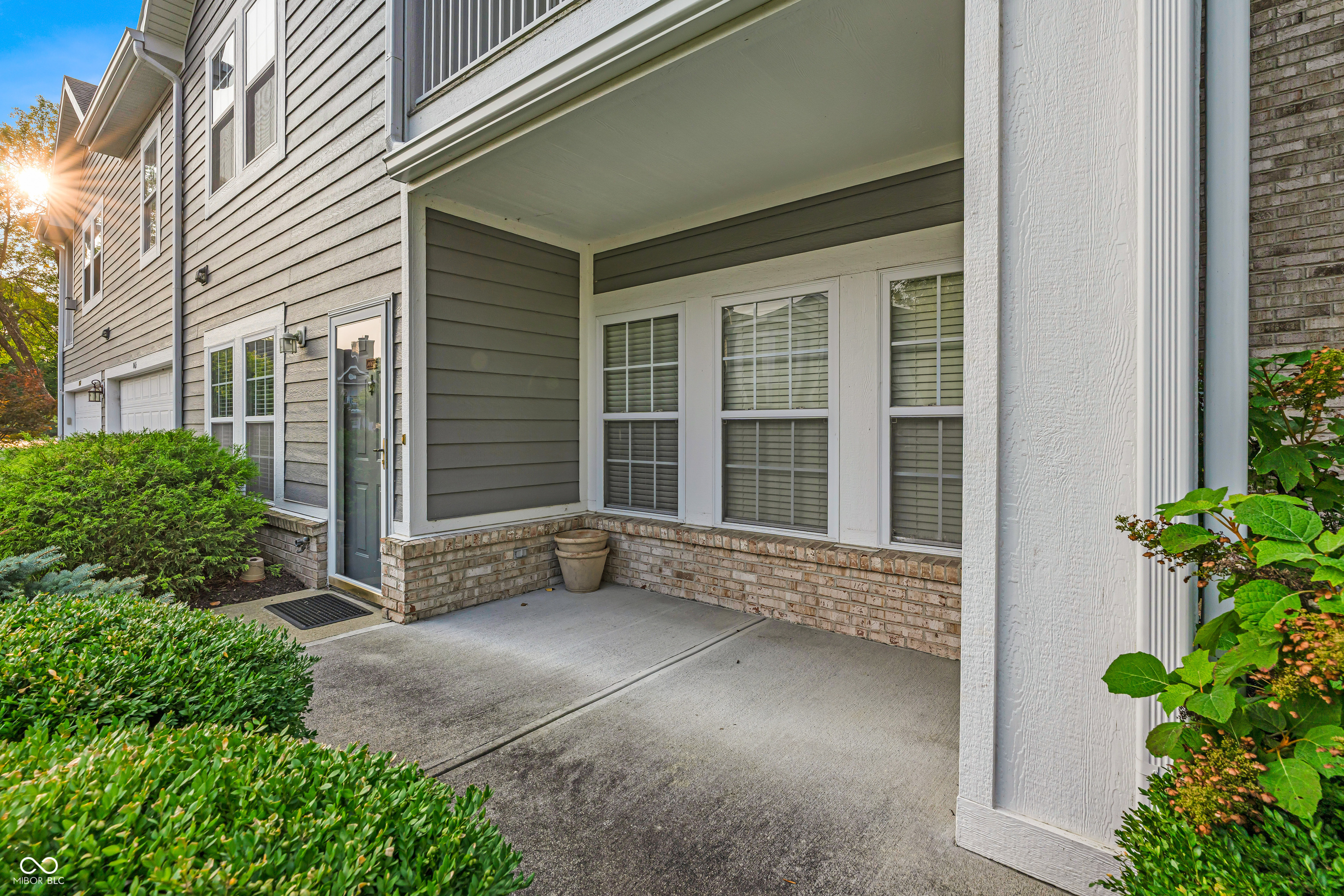 1065 Falcon Ridge Carmel, IN 46280 - Photo 4 of 30 Gallery Image 4