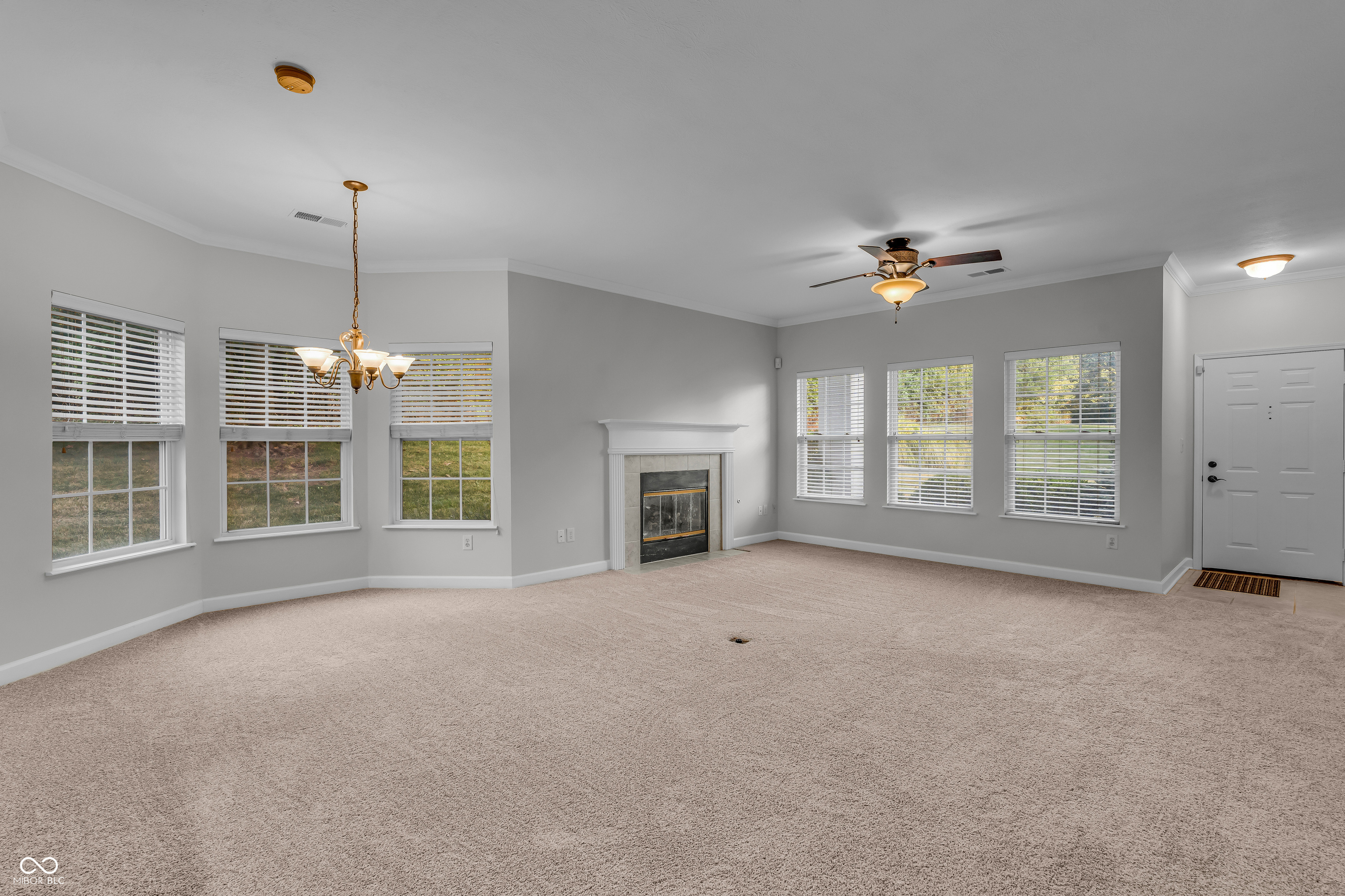 1065 Falcon Ridge Carmel, IN 46280 - Photo 8 of 30 Gallery Image 8