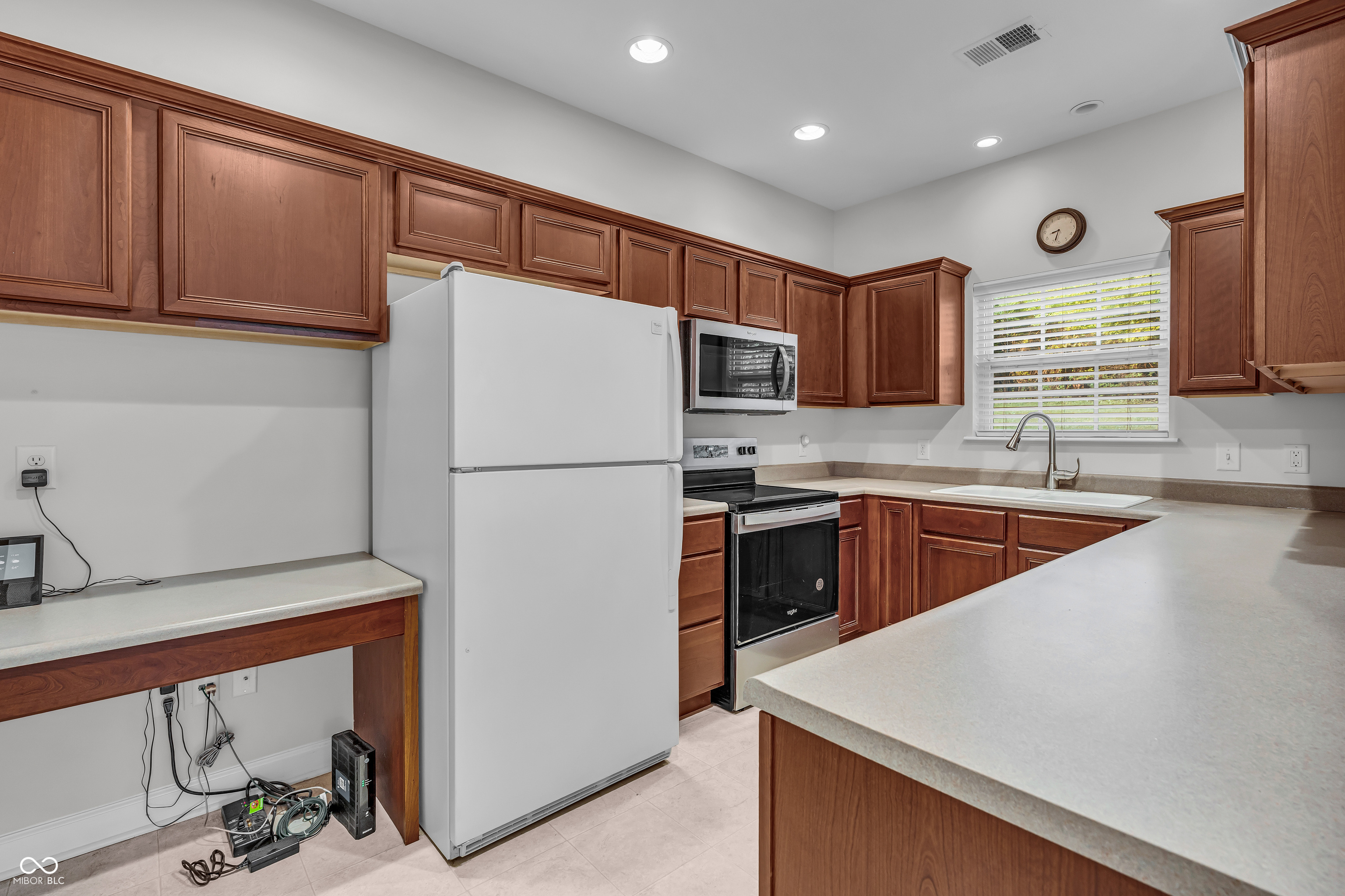 1065 Falcon Ridge Carmel, IN 46280 - Photo 9 of 30 Gallery Image 9