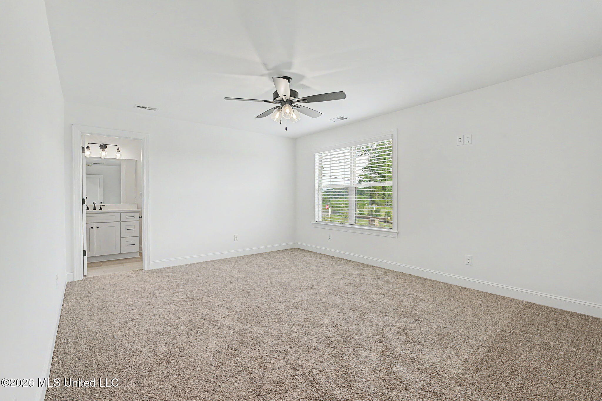 2035 Livingston Way Hernando, MS 38632 - Photo 31 of 46 Bedroom 3