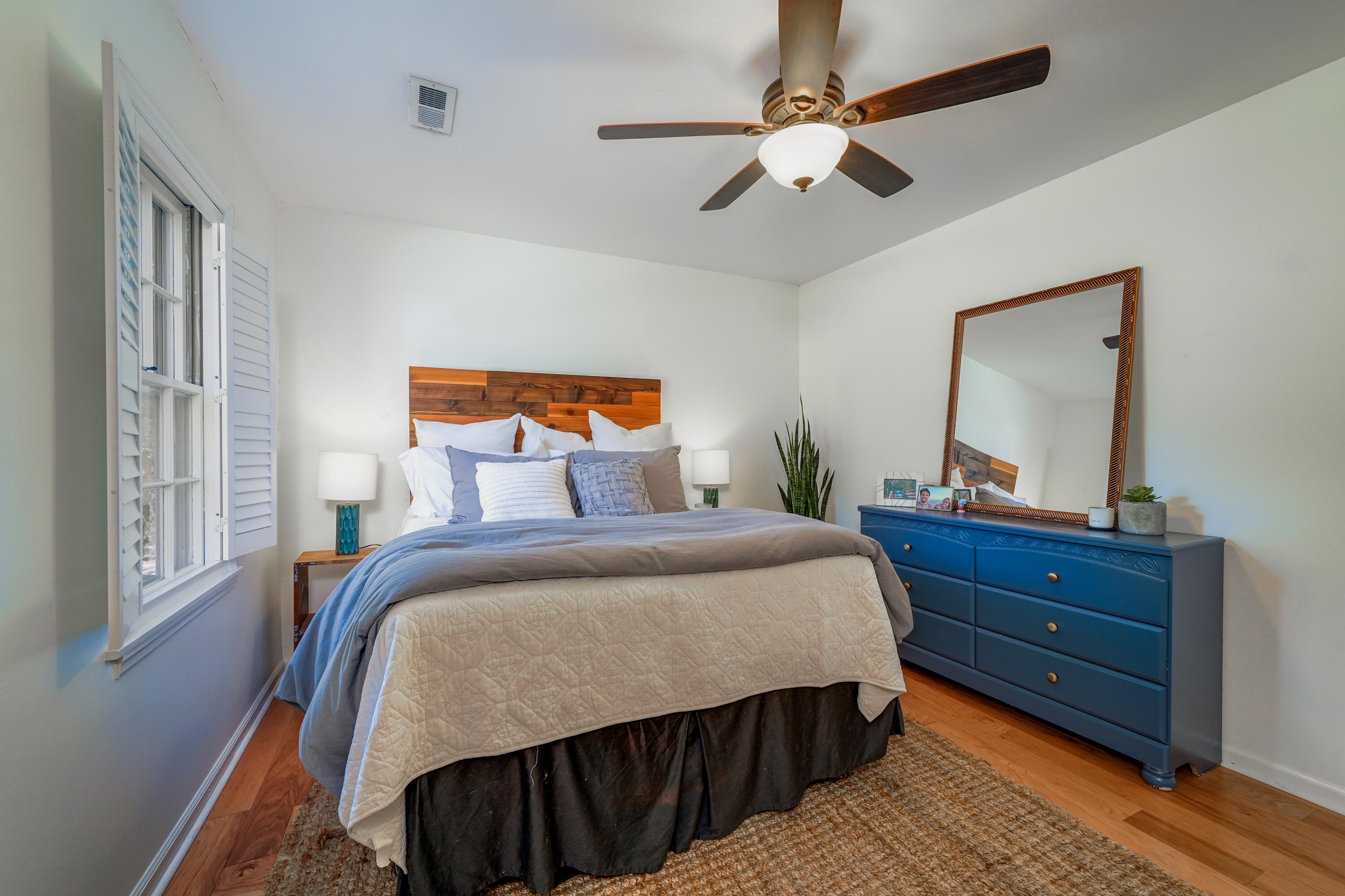 999 Governors Road Mount Pleasant, SC 29464 - Photo 21 of 28 999Governor-8