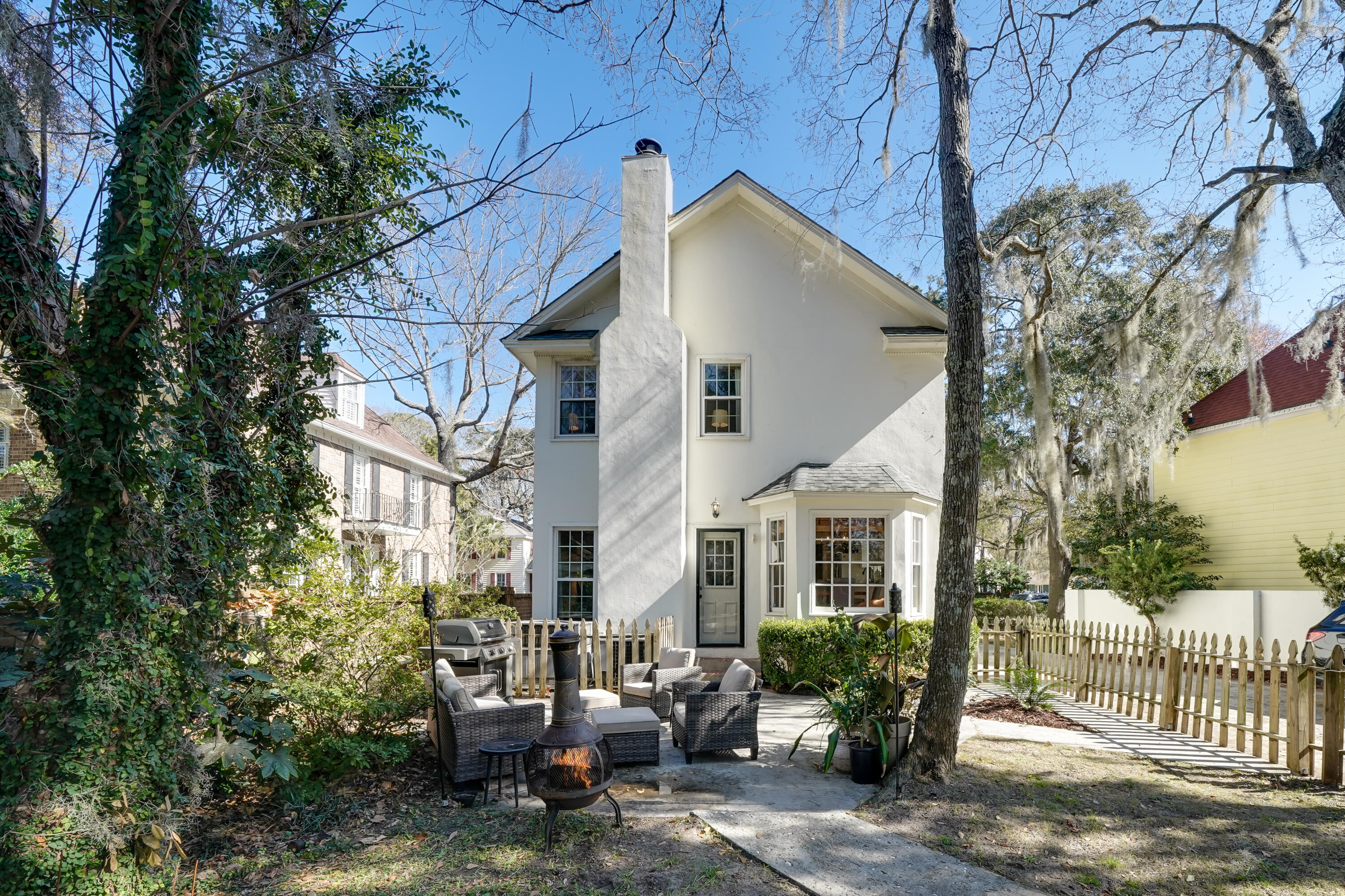 999 Governors Road Mount Pleasant, SC 29464 - Photo 25 of 28 999Governor-28
