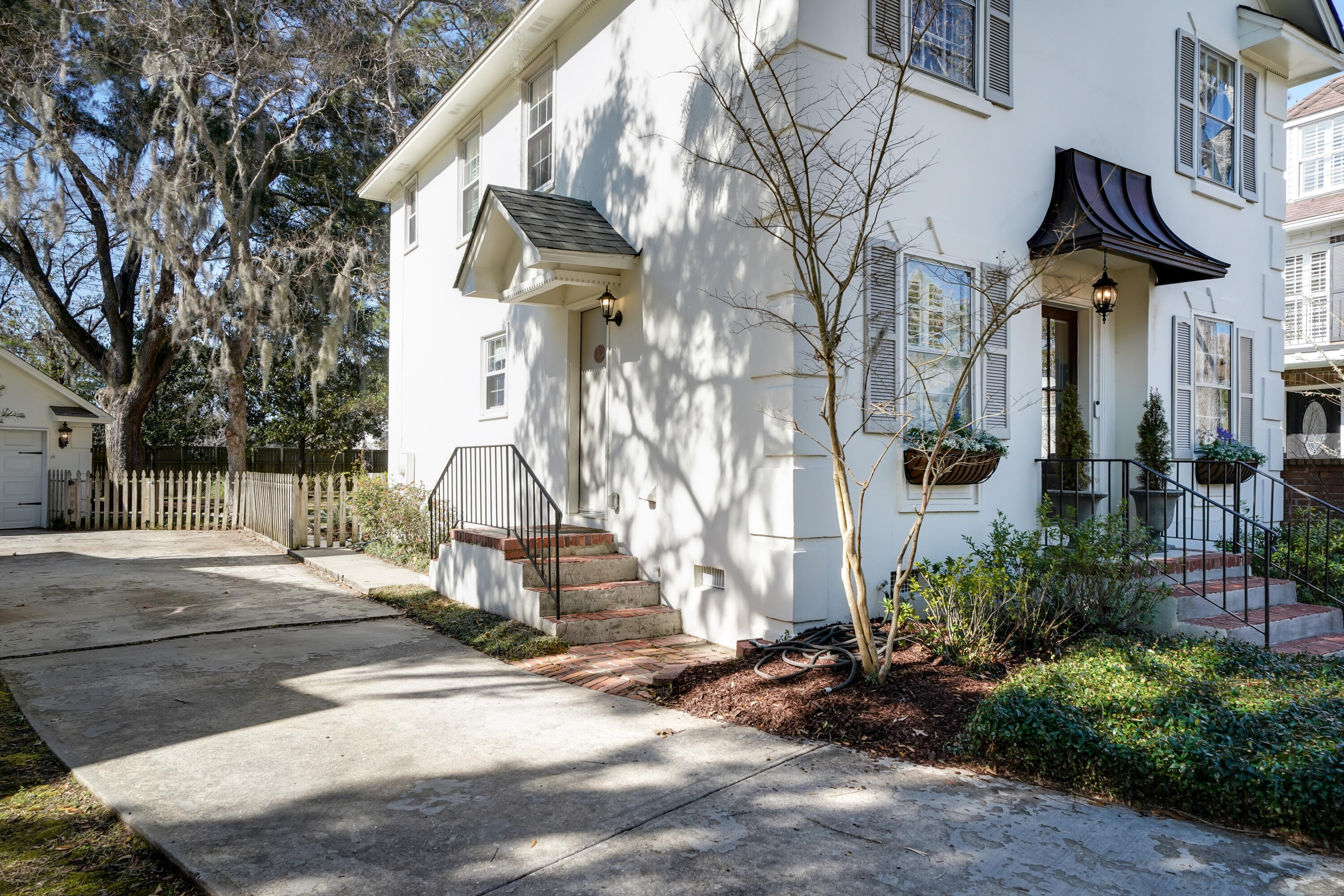 999 Governors Road Mount Pleasant, SC 29464 - Photo 3 of 28 999Governor-35