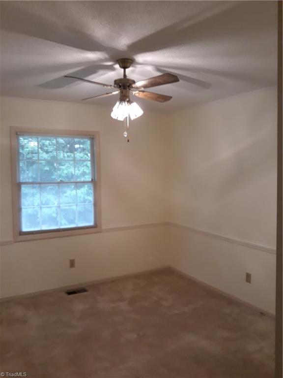 920 Amity Road Asheboro, NC 27203 - Photo 25 of 28 2nd Bedroom