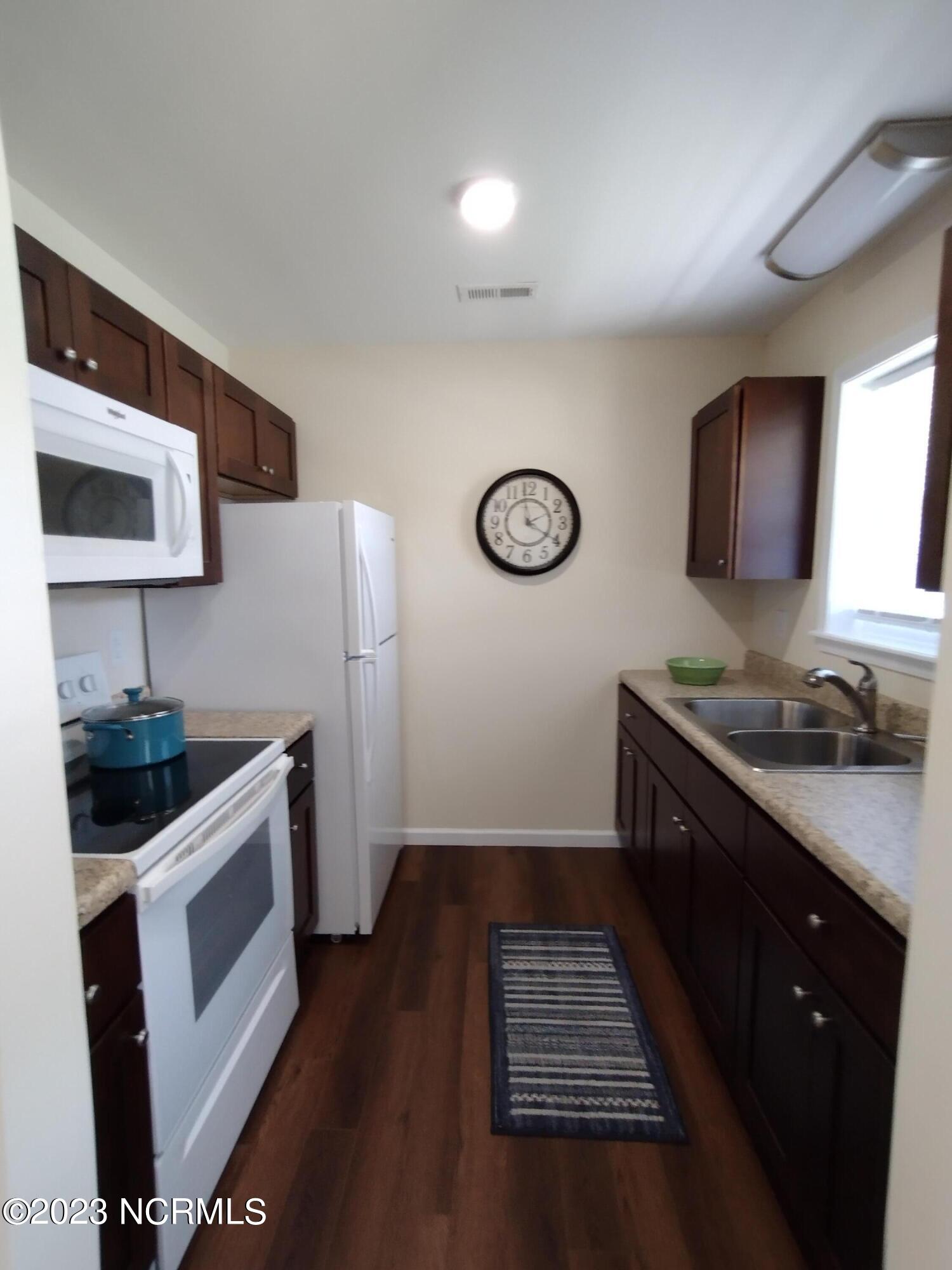 2100 Oaks Road New Bern, NC 28560 - Photo 14 of 30 galley kitchen