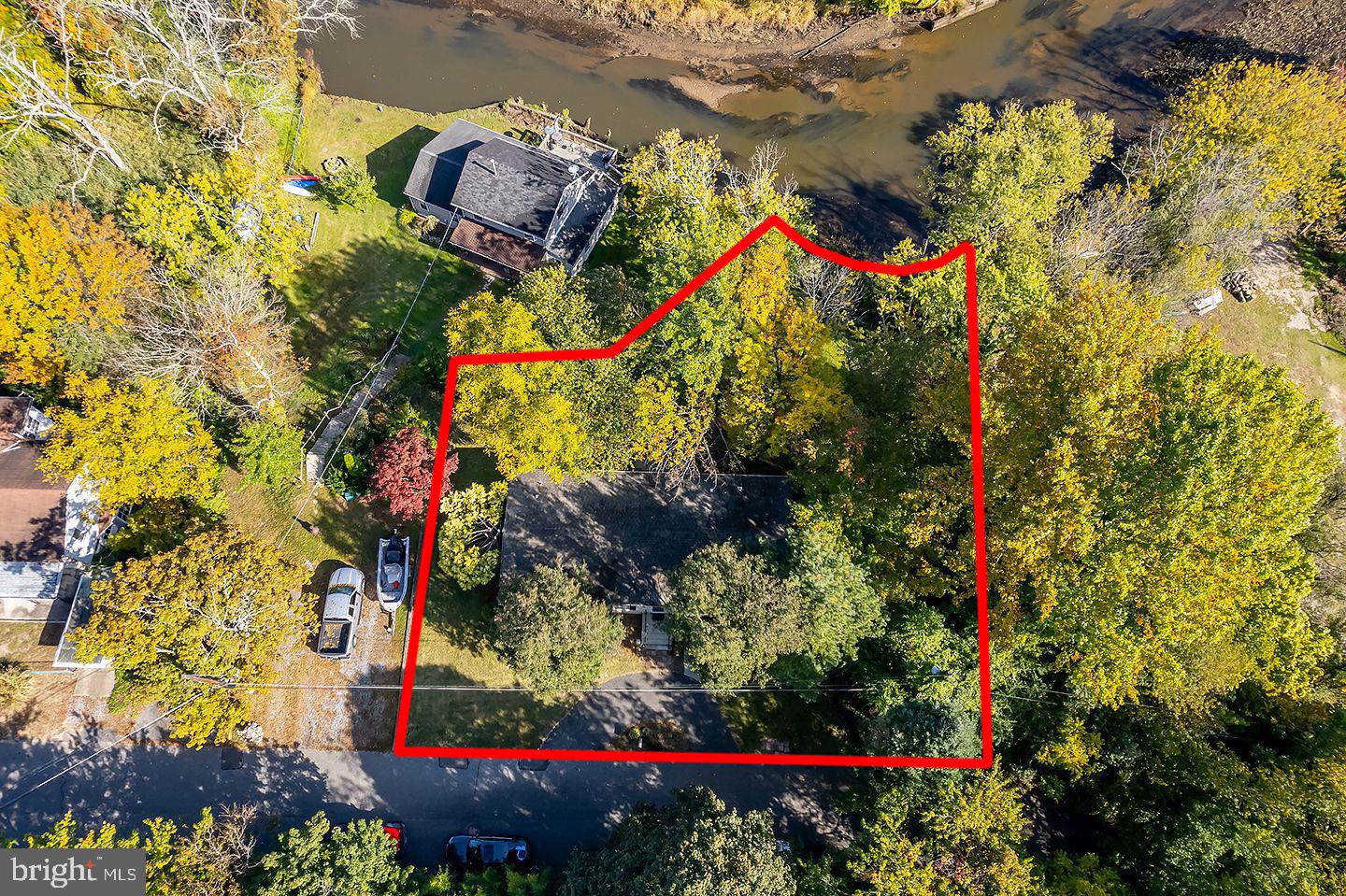 85 Hickory Avenue Mantua, NJ 08051 - Photo 2 of 30 located on creek