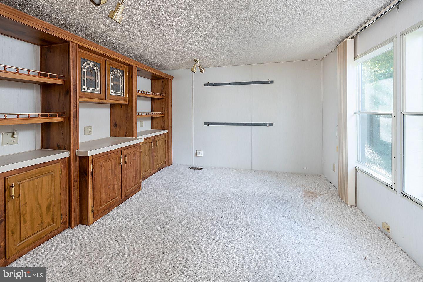 85 Hickory Avenue Mantua, NJ 08051 - Photo 8 of 30 office off of living room