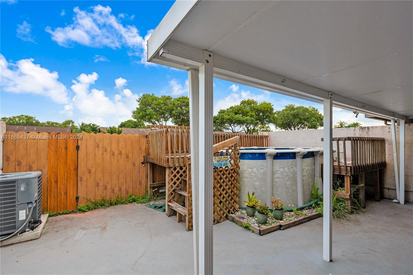 14724 Southwest 63rd Lane Miami, FL 33193 - Photo 15 of 21