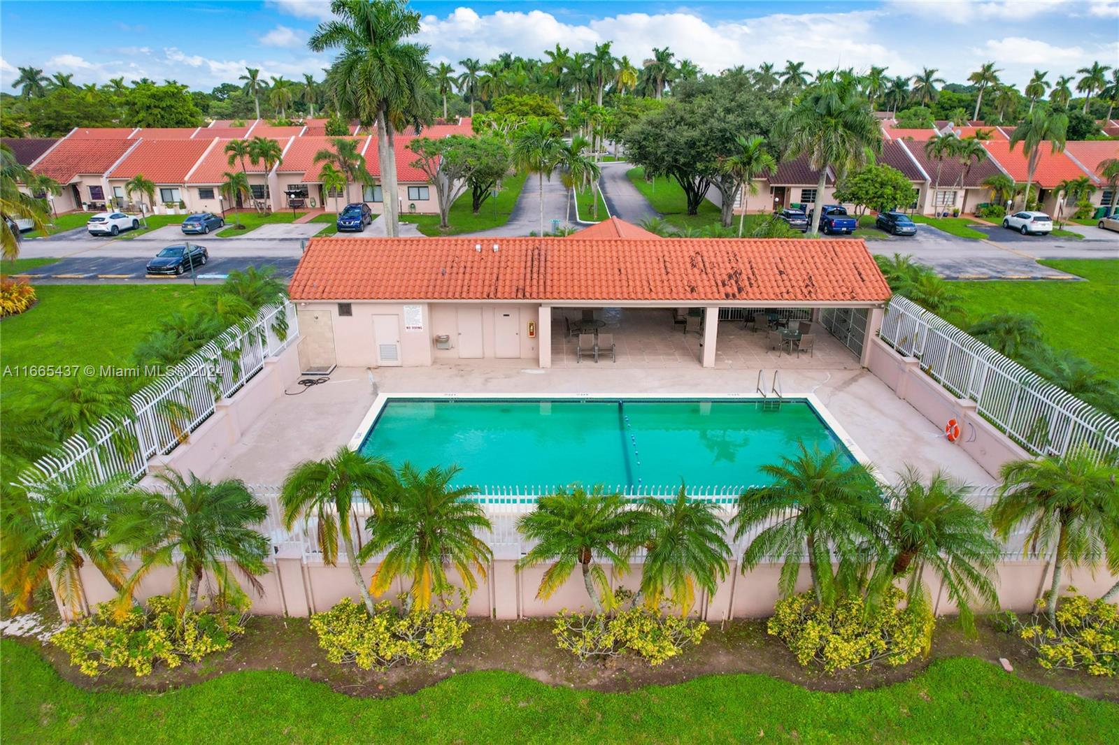 14724 Southwest 63rd Lane Miami, FL 33193 - Photo 19 of 21