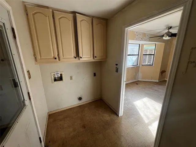 a view of walk in closet