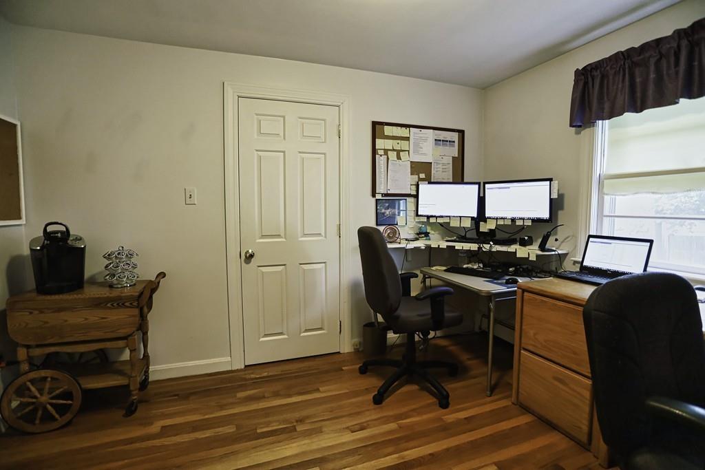 5 Marilyn Road Billerica, MA 01821 - Photo 13 of 34