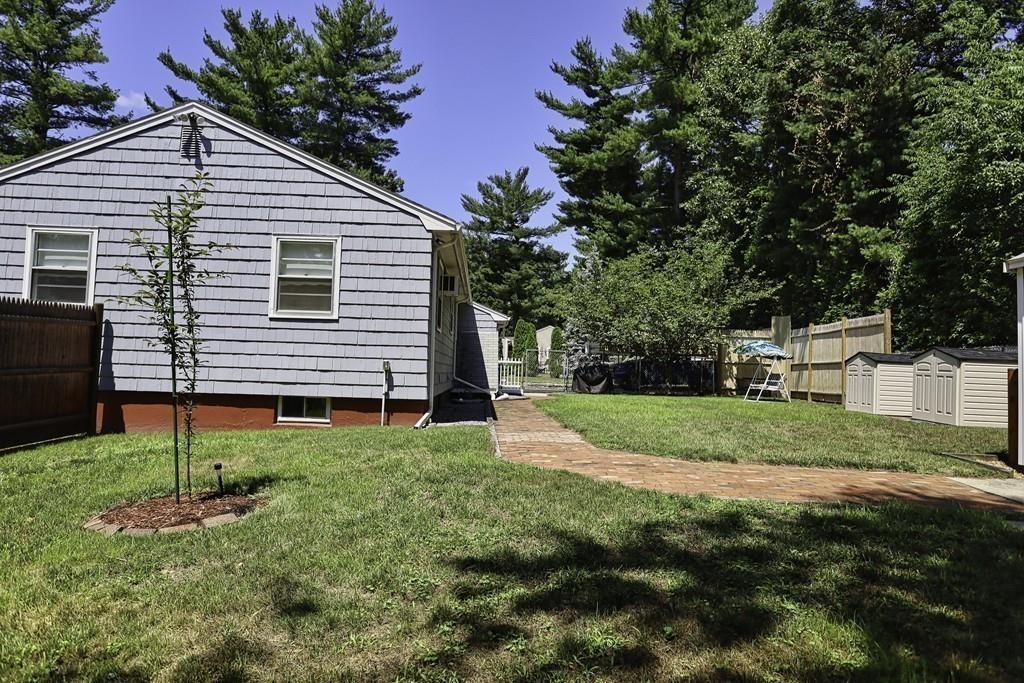 5 Marilyn Road Billerica, MA 01821 - Photo 27 of 34