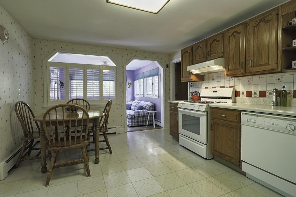 5 Marilyn Road Billerica, MA 01821 - Photo 8 of 34