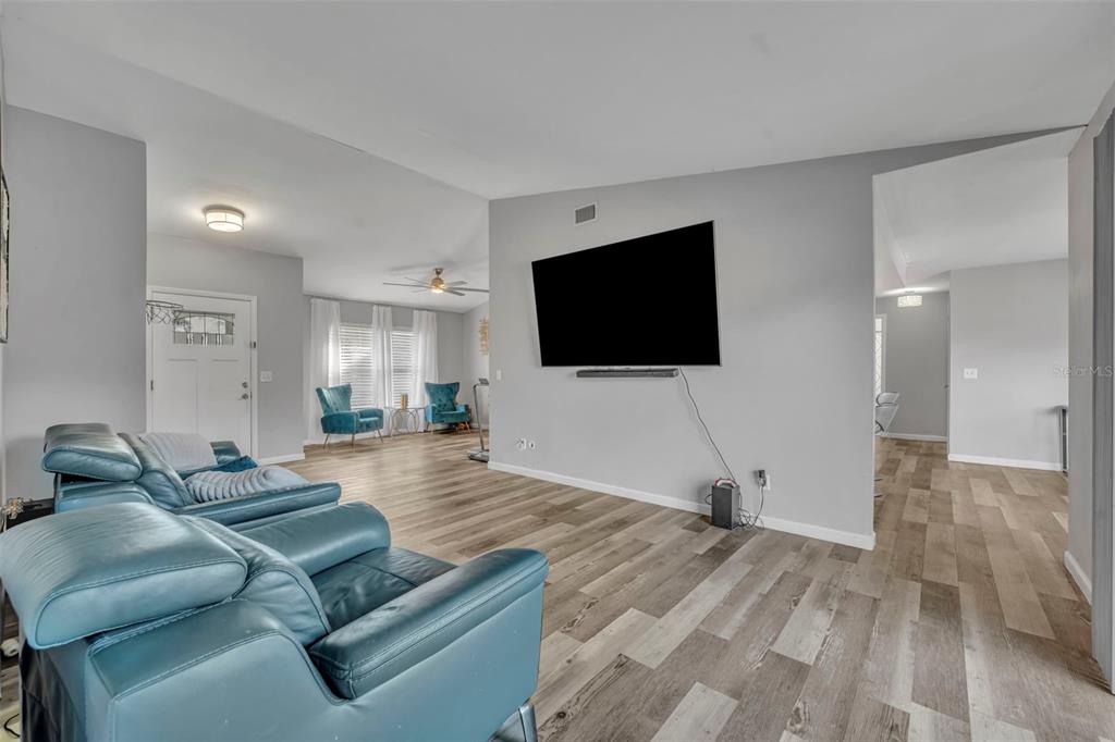 15215 Southwest 39th Circle Ocala, FL 34473 - Photo 7 of 55