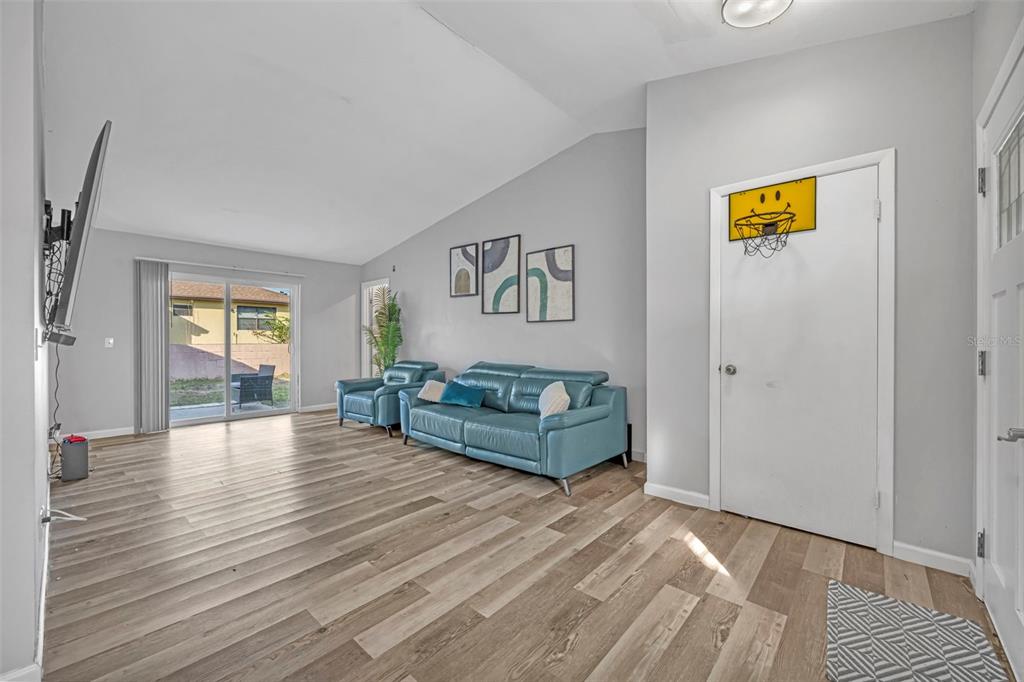 15215 Southwest 39th Circle Ocala, FL 34473 - Photo 9 of 55