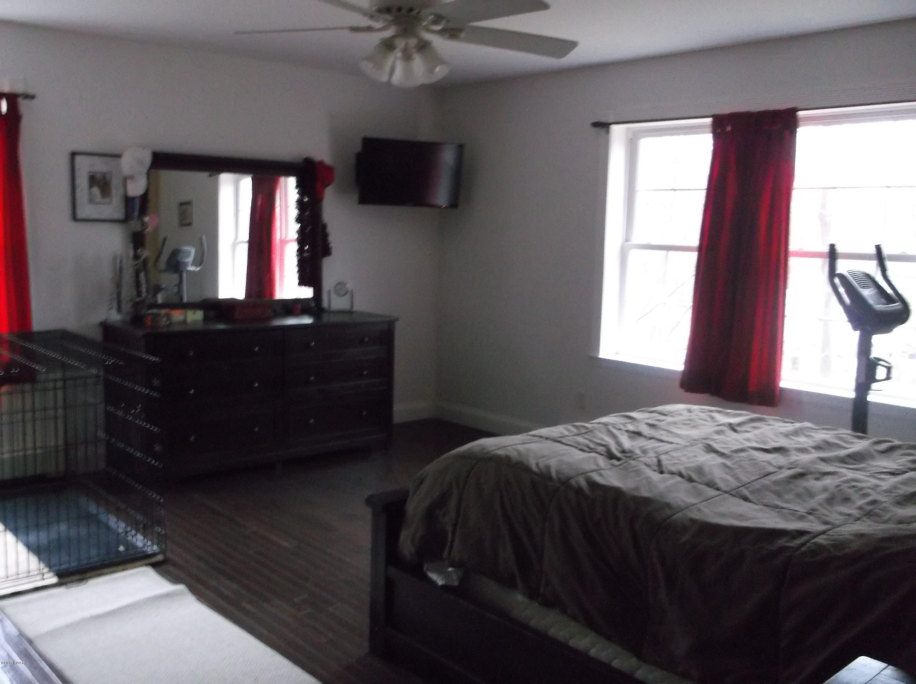 137 Dark Swamp Road Dingmans Ferry, PA 18328 - Photo 11 of 37