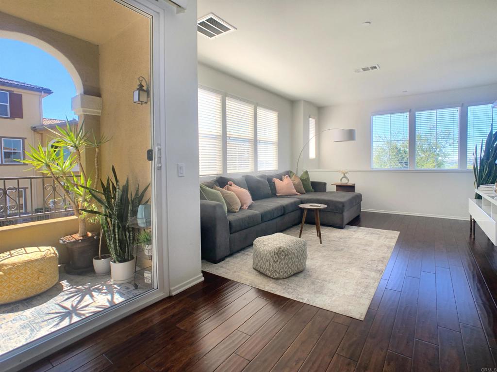 1503 Calabria Street Santee, CA 92071 - Photo 6 of 24