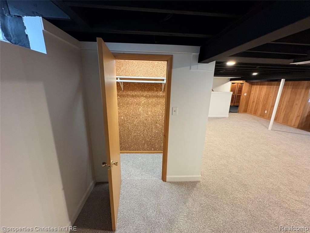 17330 Beverly Road Beverly Hills, MI 48025 - Photo 20 of 24