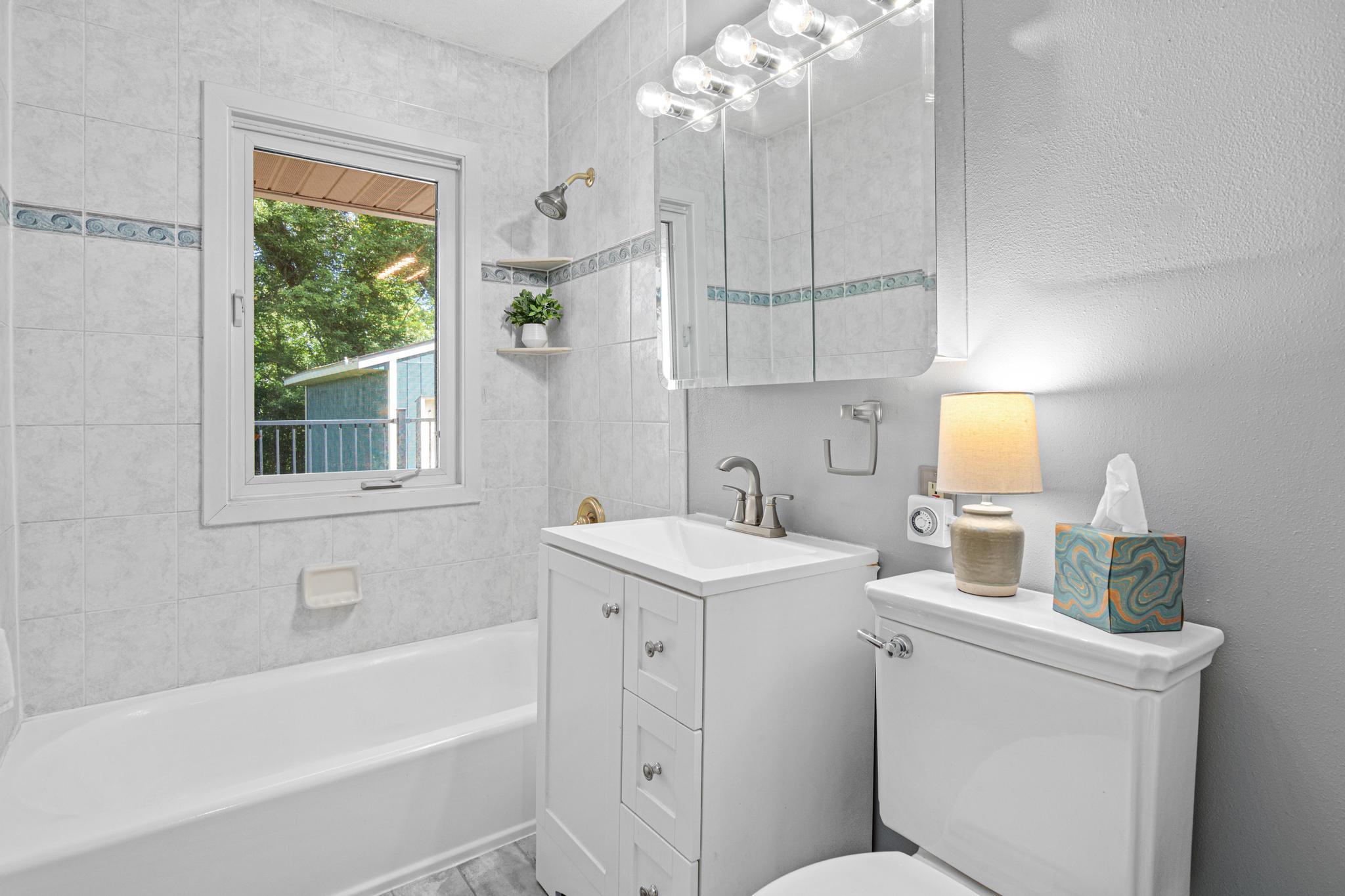 4236 Rice Street St. Paul, MN 55126 - Photo 18 of 37 Gallery Image 18