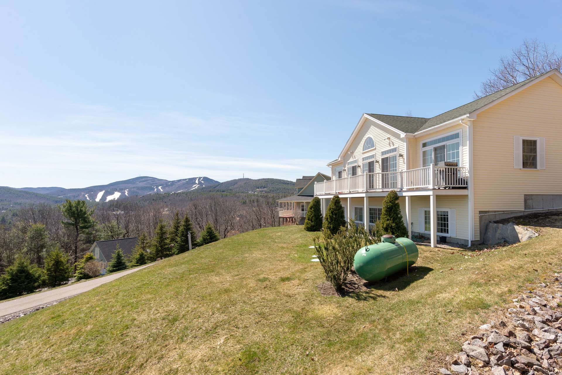 120 Sagamore Road Gilford, NH 03249 - Photo 10 of 39 Gallery Image 10