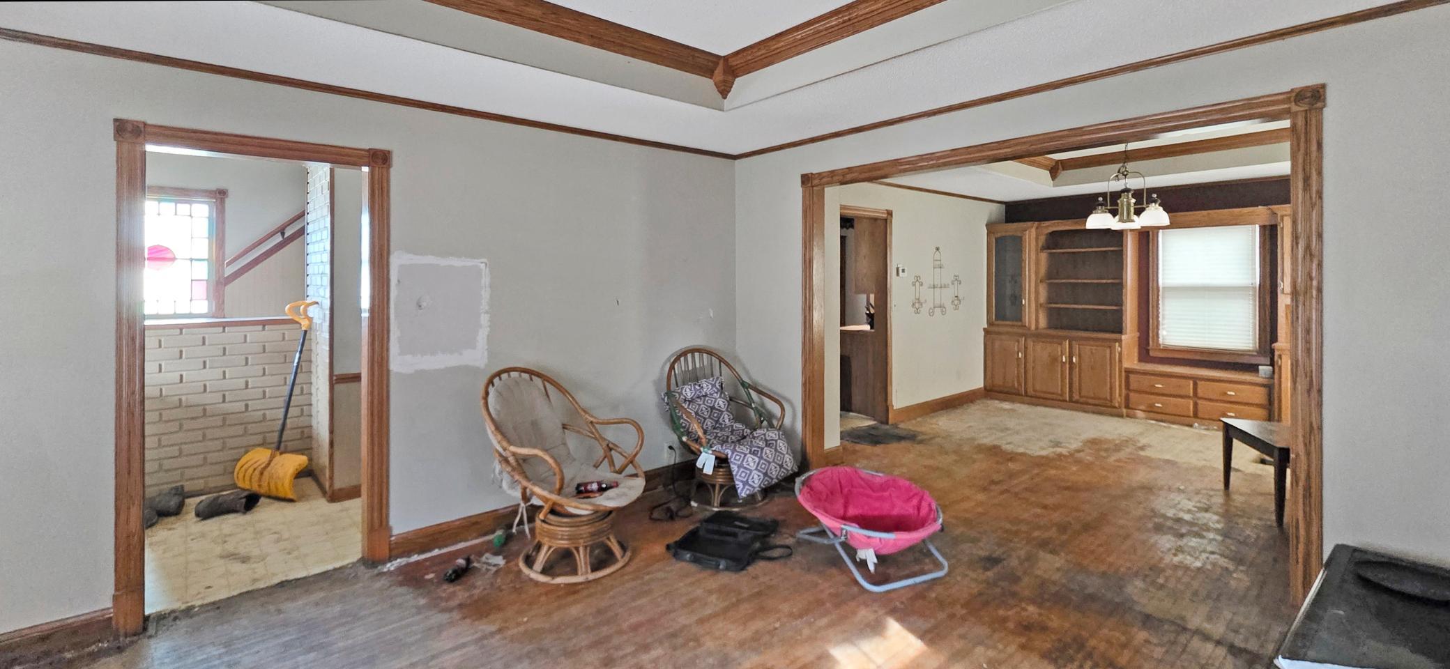 210 Delaware Avenue Adrian, MN 56110 - Photo 3 of 21