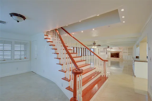 a view of entryway and hall