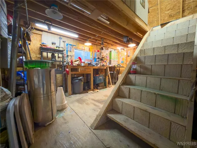 $250,000 | 5527 East Creek Road, Wales, NY 14139