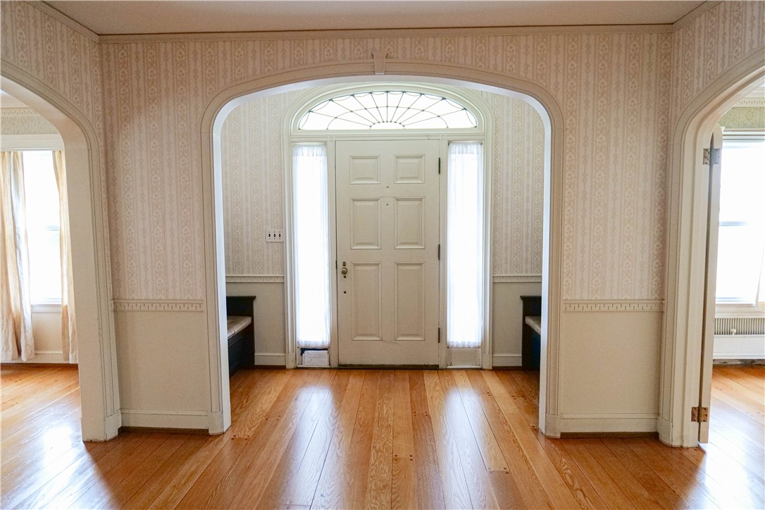 36 Underwood Street Pawtucket, RI 02860 - Photo 14 of 48