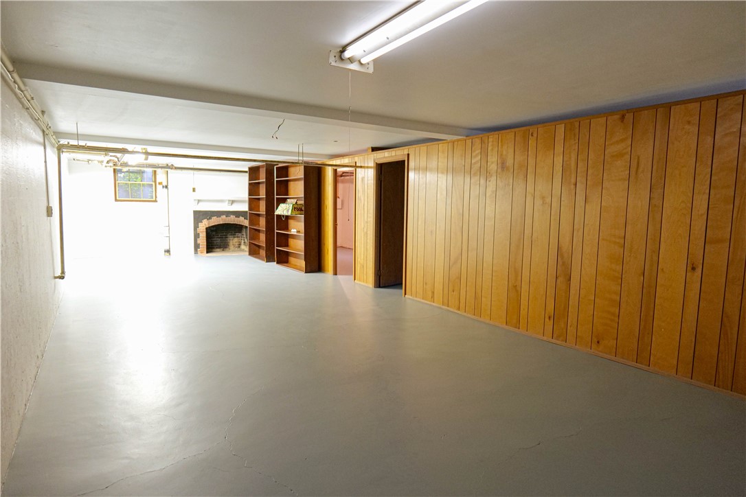 36 Underwood Street Pawtucket, RI 02860 - Photo 43 of 48