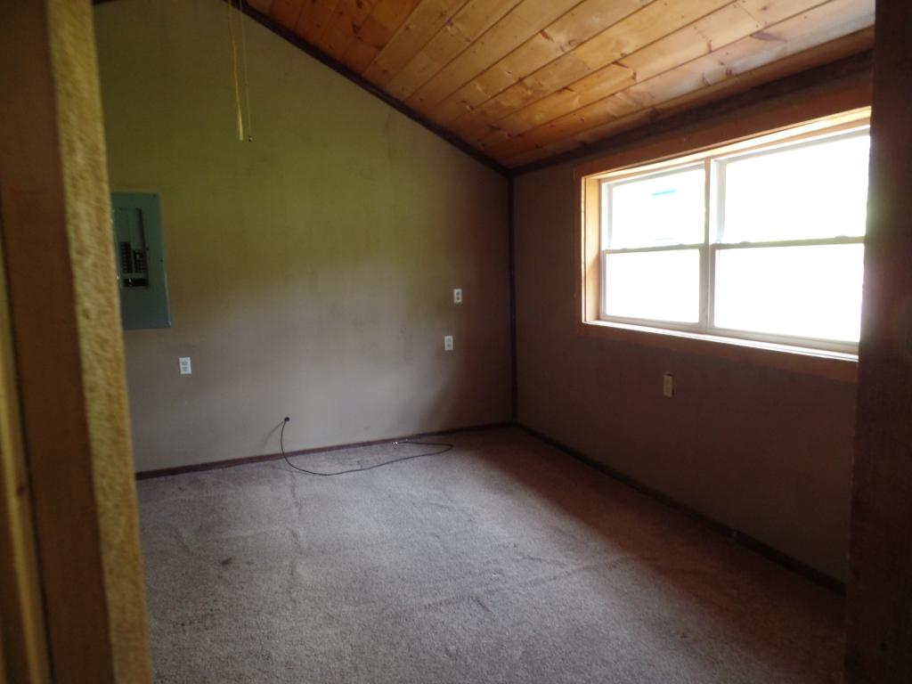 610 Tuttle Hill Road Canaan, NH 03741 - Photo 8 of 11 Gallery Image 8