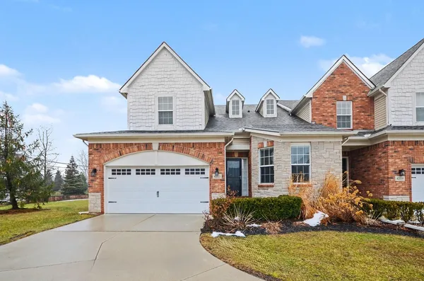 $530,000 | 4313 Bennett Park Circle, Troy, MI 48085