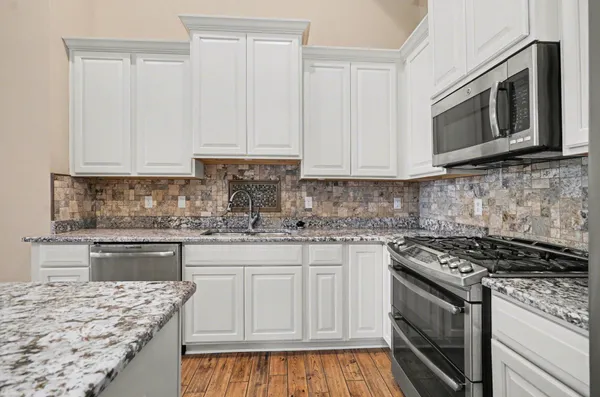 $530,000 | 4313 Bennett Park Circle, Troy, MI 48085