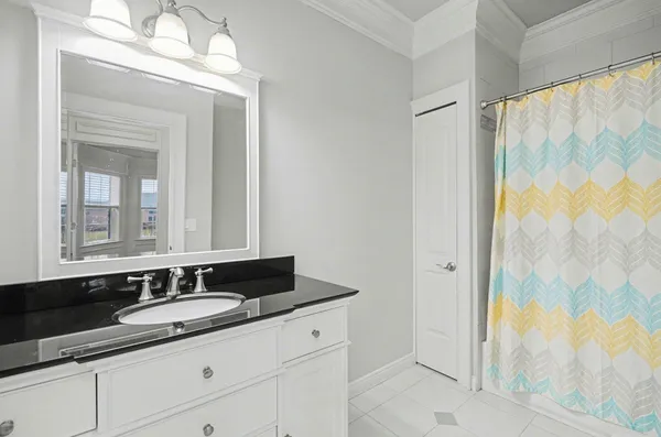 $530,000 | 4313 Bennett Park Circle, Troy, MI 48085