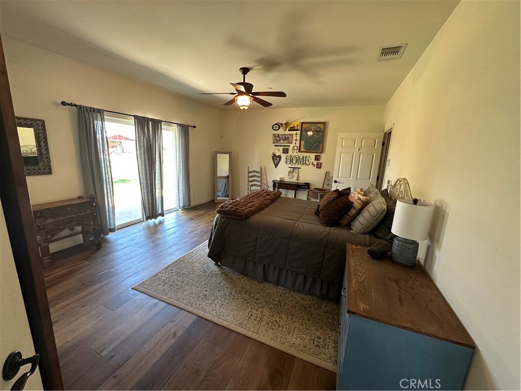 5427 Shooting Star Road Catheys Valley, CA 95306 - Photo 17 of 57 Master Bedroom