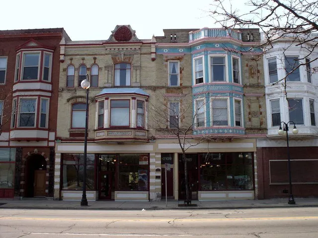 $1,650 | 2109 North Doctor Martin Luther King Junior Drive, Unit 1, Milwaukee, WI 53212