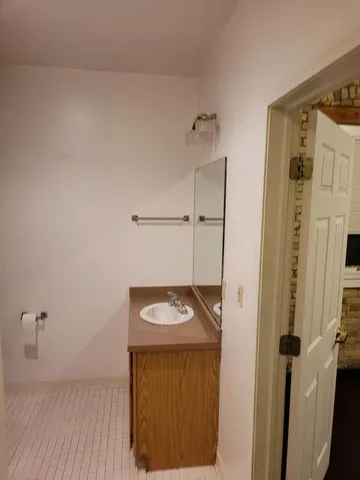 $1,650 | 2109 North Doctor Martin Luther King Junior Drive, Unit 1, Milwaukee, WI 53212