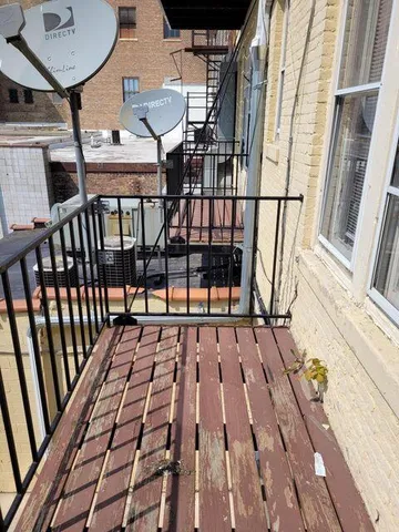 $1,650 | 2109 North Doctor Martin Luther King Junior Drive, Unit 1, Milwaukee, WI 53212