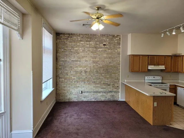 $1,650 | 2109 North Doctor Martin Luther King Junior Drive, Unit 1, Milwaukee, WI 53212
