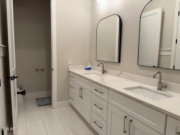 $5,500 | 8736 East Joshua Tree Lane, Scottsdale, AZ 85250