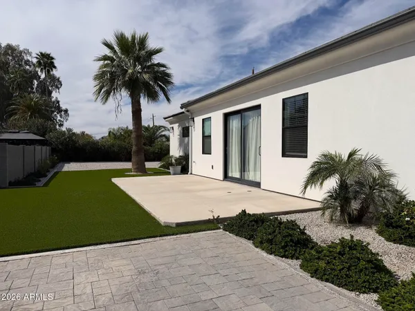 $5,500 | 8736 East Joshua Tree Lane, Scottsdale, AZ 85250