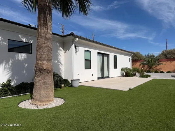 $5,500 | 8736 East Joshua Tree Lane, Scottsdale, AZ 85250