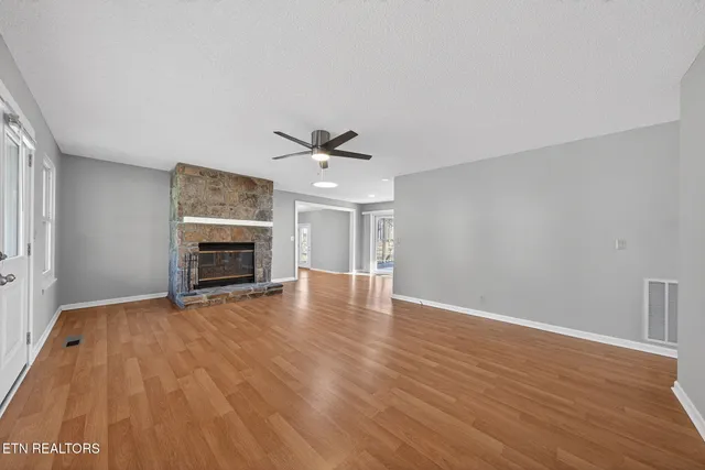 $279,900 | 153 Glenwood Drive, Crossville, TN 38558