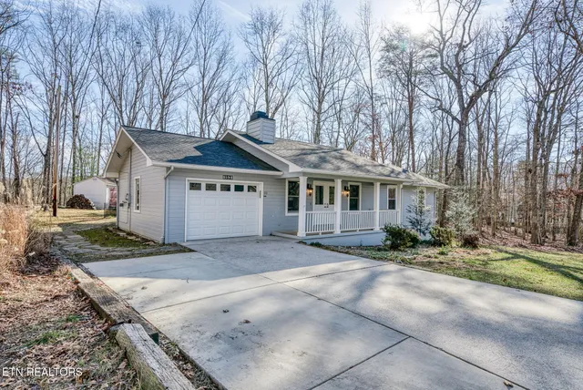 $279,900 | 153 Glenwood Drive, Crossville, TN 38558