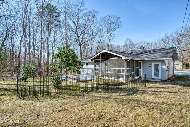 $279,900 | 153 Glenwood Drive, Crossville, TN 38558