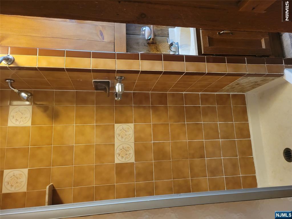 108 Magee Road Ringwood, NJ 07456 - Photo 8 of 10 Gallery Image 8