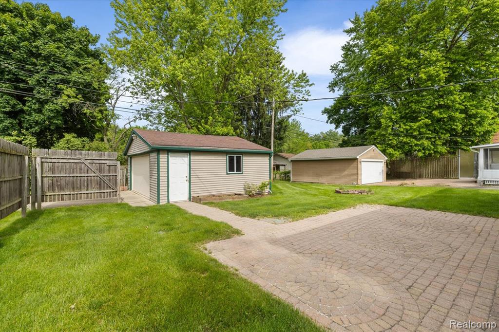 3500 Emmons Avenue Rochester Hills, MI 48307 - Photo 28 of 34