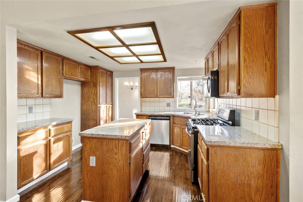 3905 Alessandro Lane Modesto, CA 95356 - Photo 16 of 45